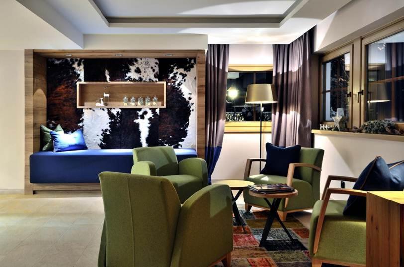 Hotel-Gasthof Zur Schoenen Aussicht Sankt Johann in Tirol Exteriör bild