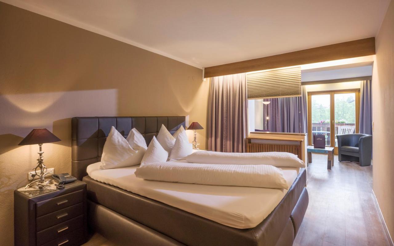 Hotel-Gasthof Zur Schoenen Aussicht Sankt Johann in Tirol Exteriör bild