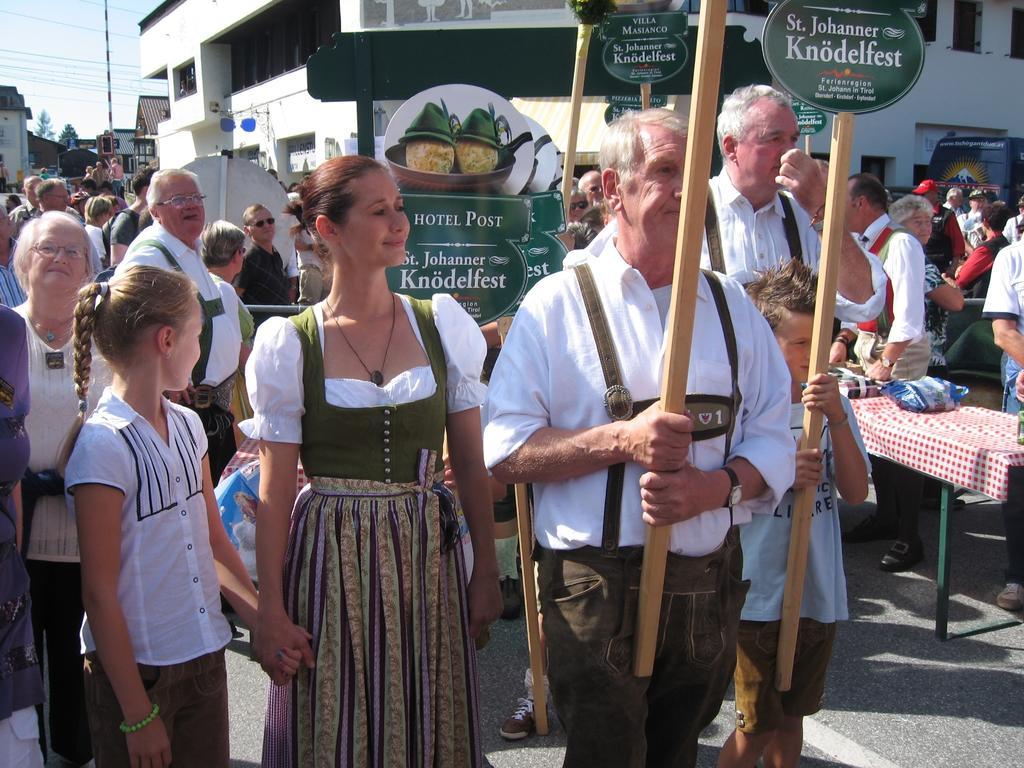 Hotel-Gasthof Zur Schoenen Aussicht Sankt Johann in Tirol Exteriör bild